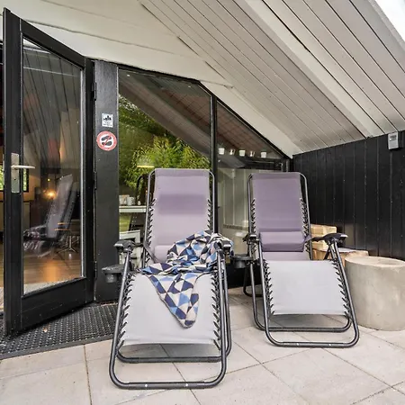 2 Bedroom Gorgeous In Toftlund