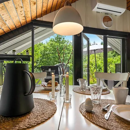 2 Bedroom Gorgeous In Feriehus *